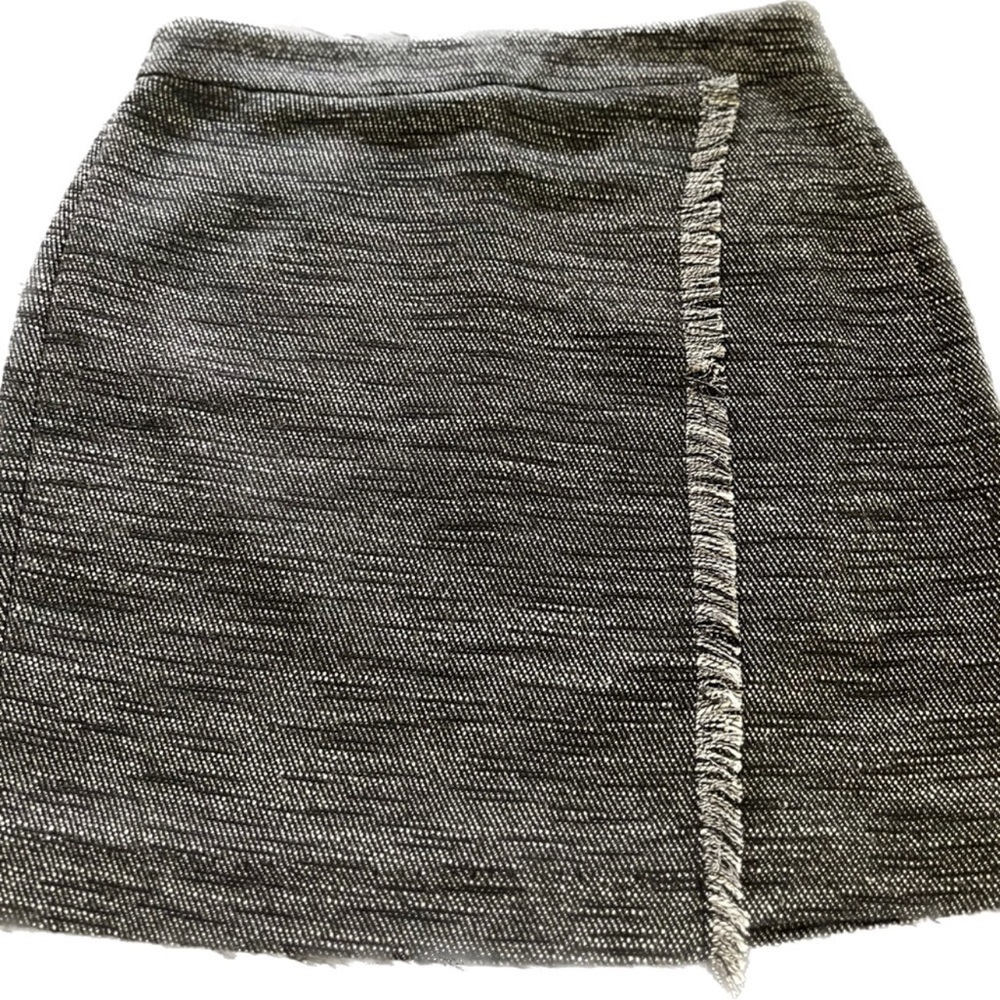 LOFT Mini Skirt - Picture 3 of 7